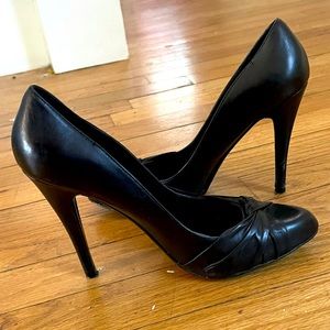 Black high heels 4”